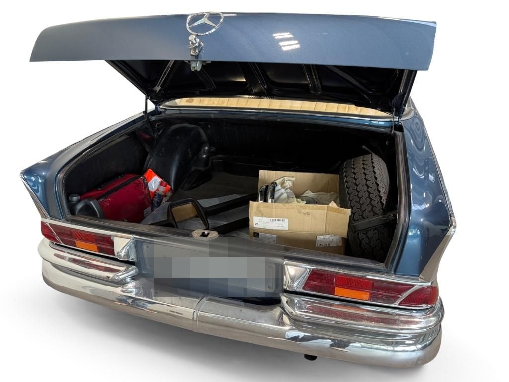 Mercedes-Benz 220 SEB **Servo,Heckflosse TOP restauriert foto 12