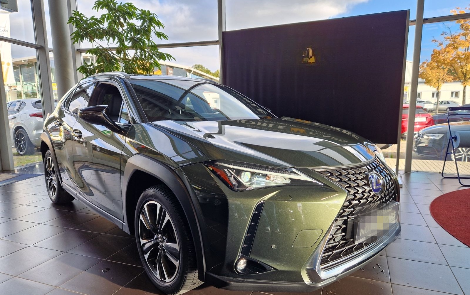 Lexus UX 250 h Style LED ALU