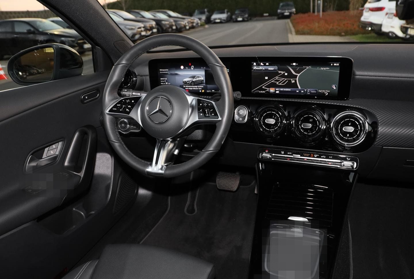 Mercedes-Benz A 180 Rückfahrkamera Sitzheizung MBUX-Navi LED foto 8