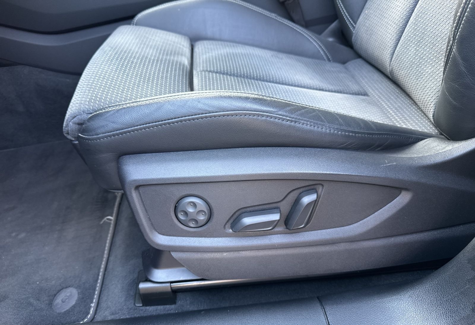 Audi SQ5 TDI StHz/Matrix/Nav/B&O/Luft/4xSHZ/Business foto 25