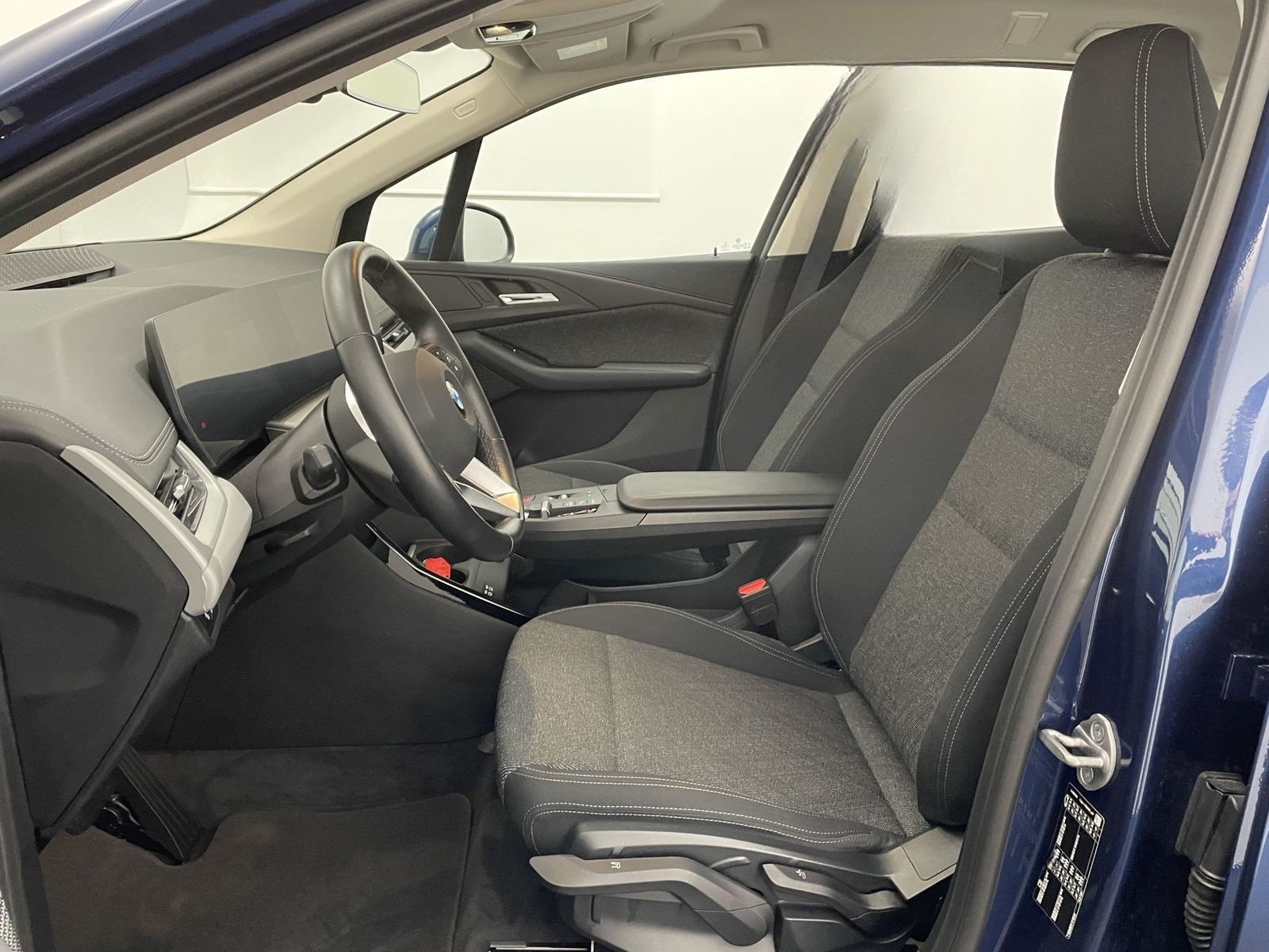 BMW 220i Active Tourer NAVI AHK RFK LED DAB SHZ PDC  foto 9