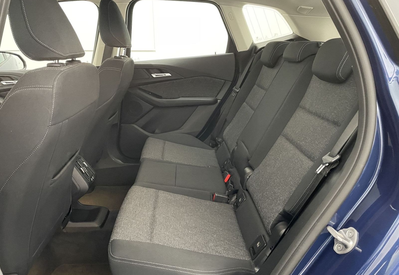 BMW 220i Active Tourer NAVI AHK RFK LED DAB SHZ PDC  foto 10