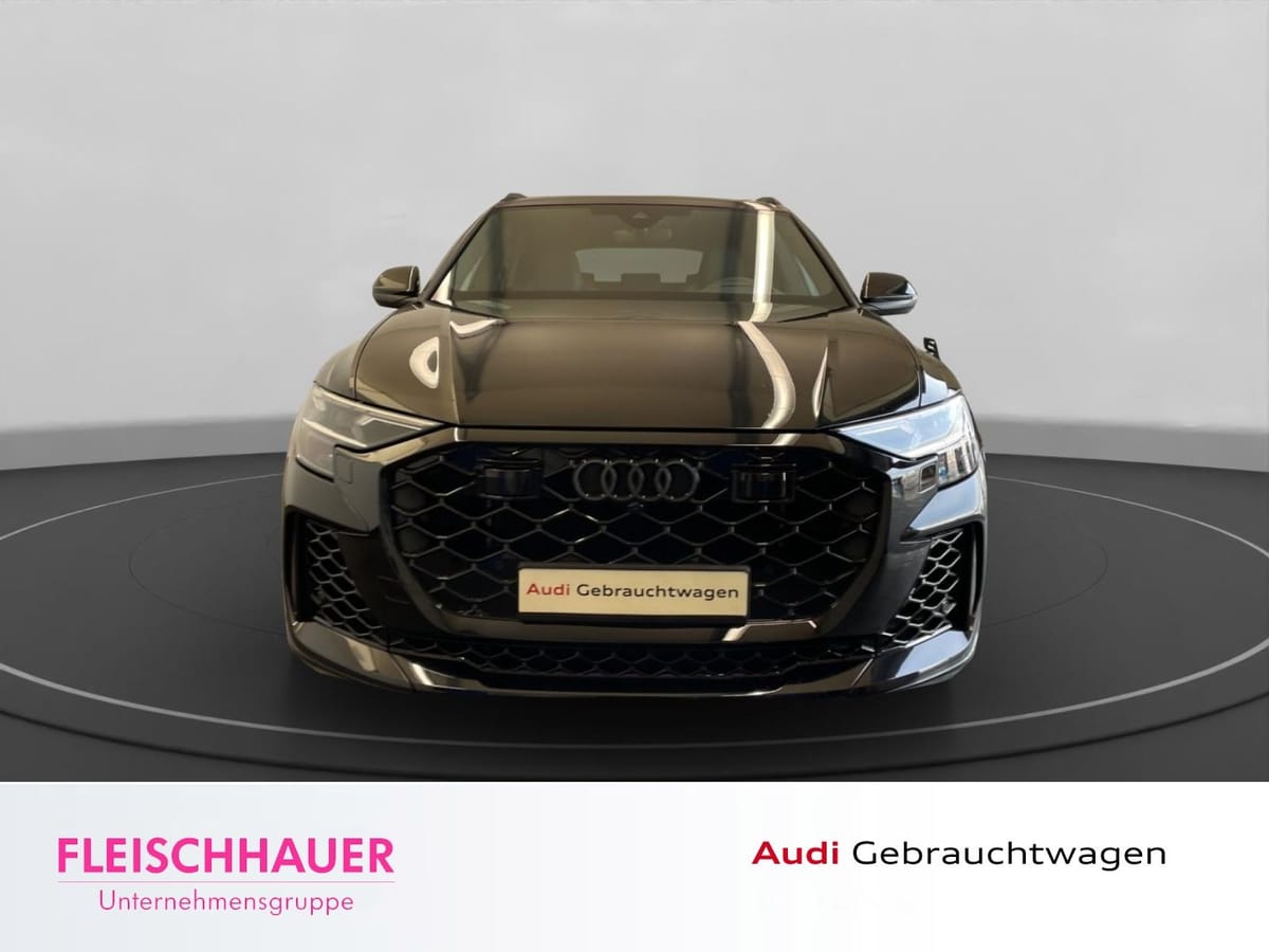 Audi RSQ8 SUV performance tiptronic foto 2