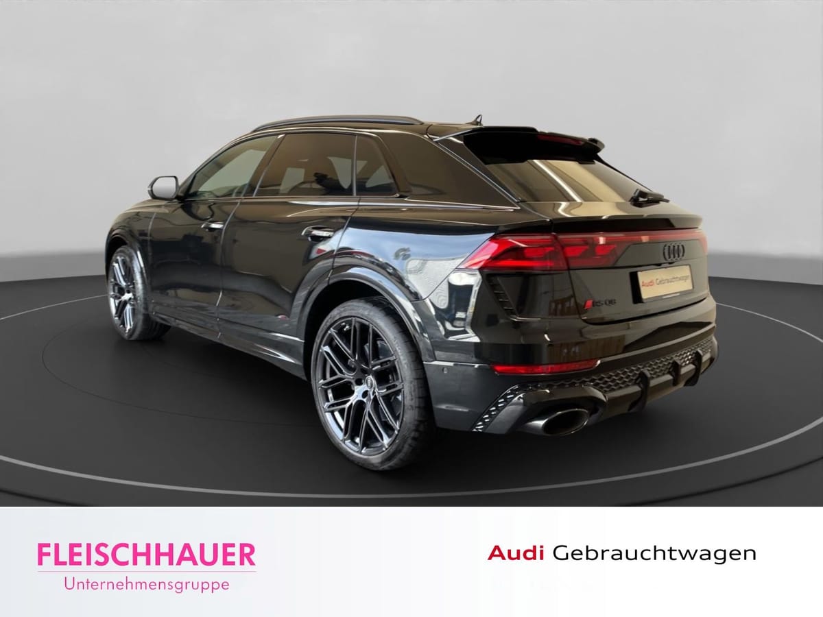 Audi RSQ8 SUV performance tiptronic foto 4