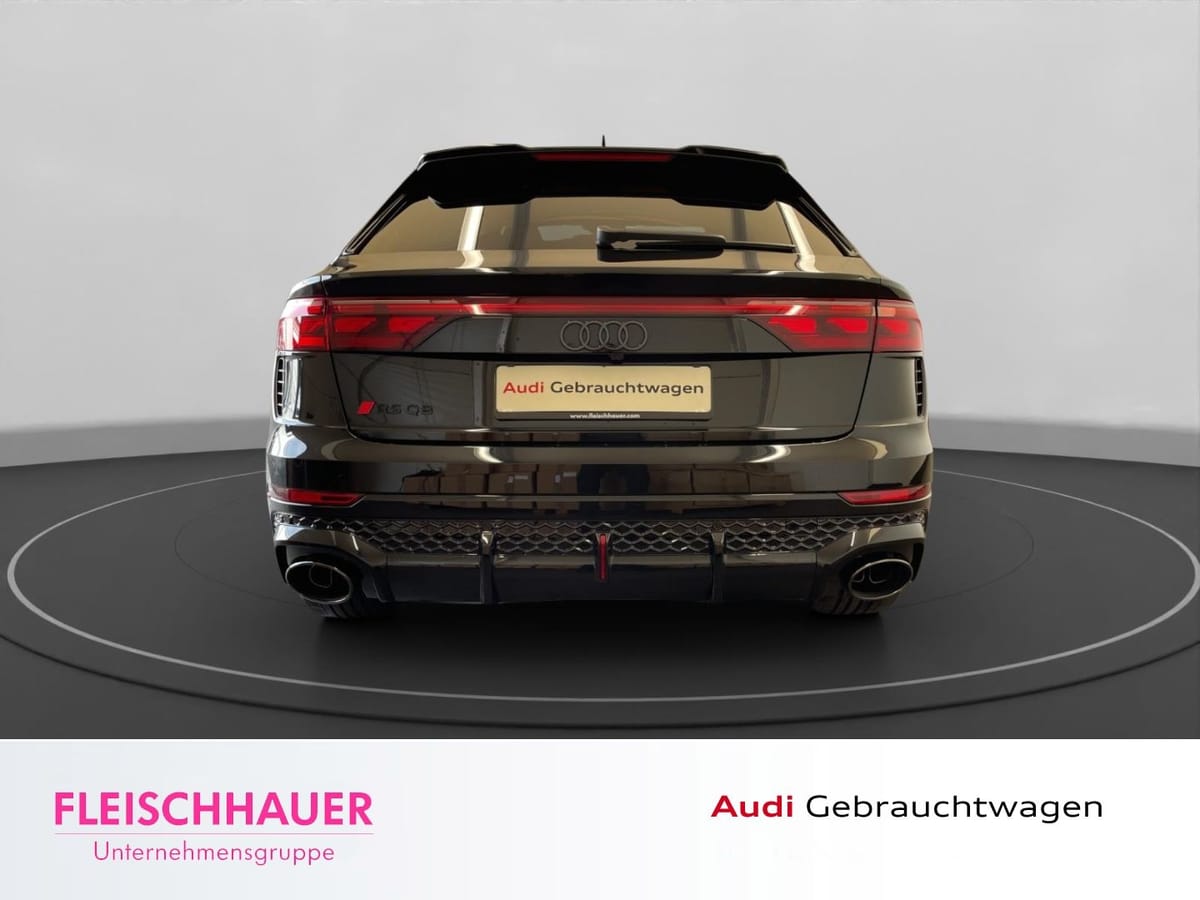 Audi RSQ8 SUV performance tiptronic foto 5