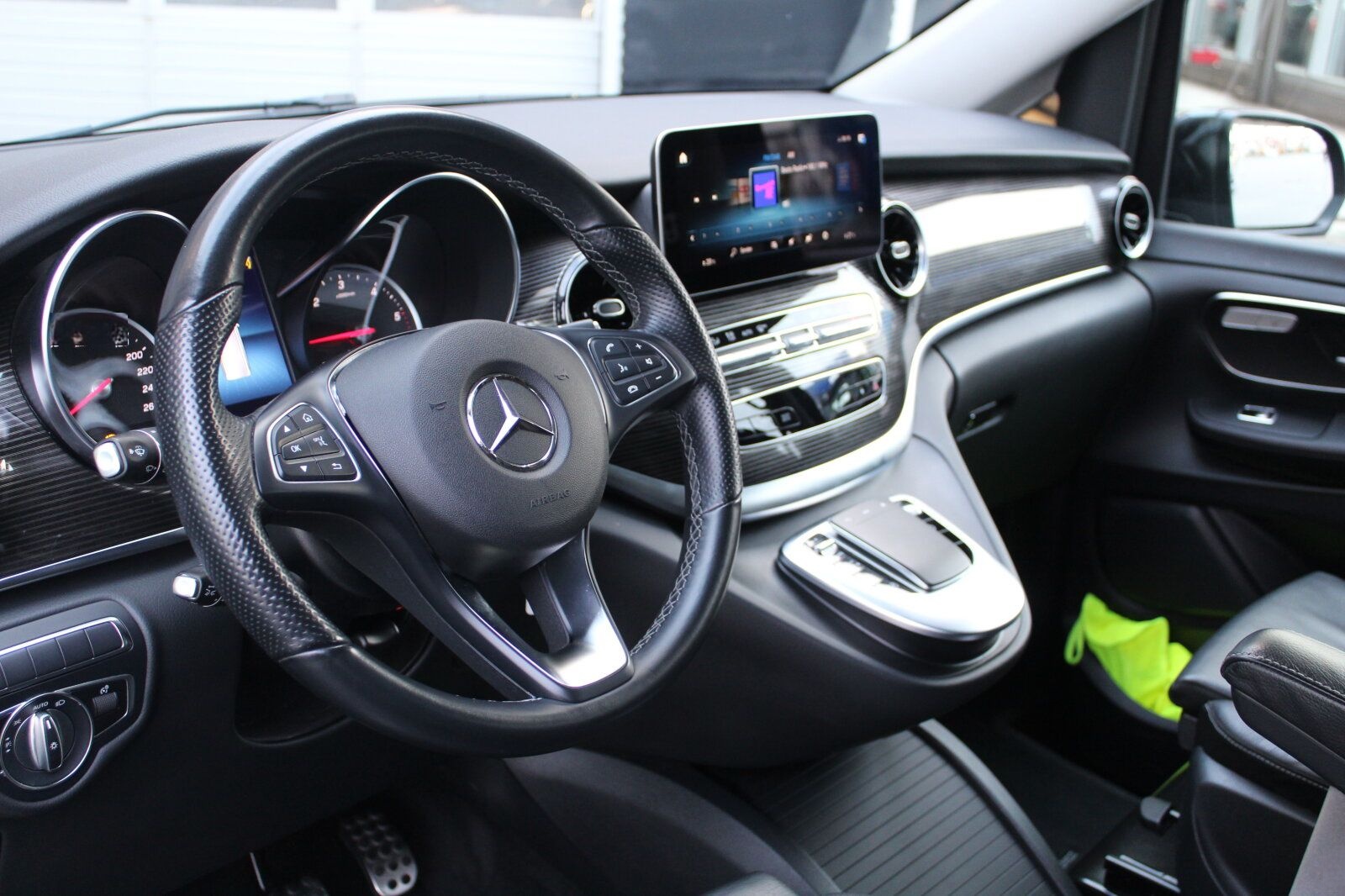 Mercedes-Benz V 220 d lang LED+360°KAMERA+NAVI+KLIMAAUTOMATIK+ foto 5