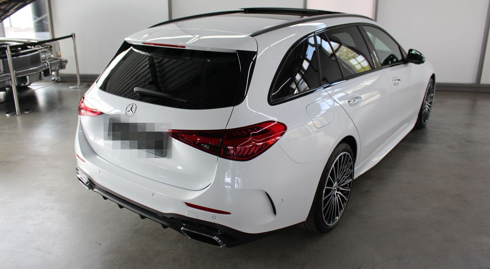Mercedes-Benz C 220 d T AMG Premium Plus Burmester Digital foto 4