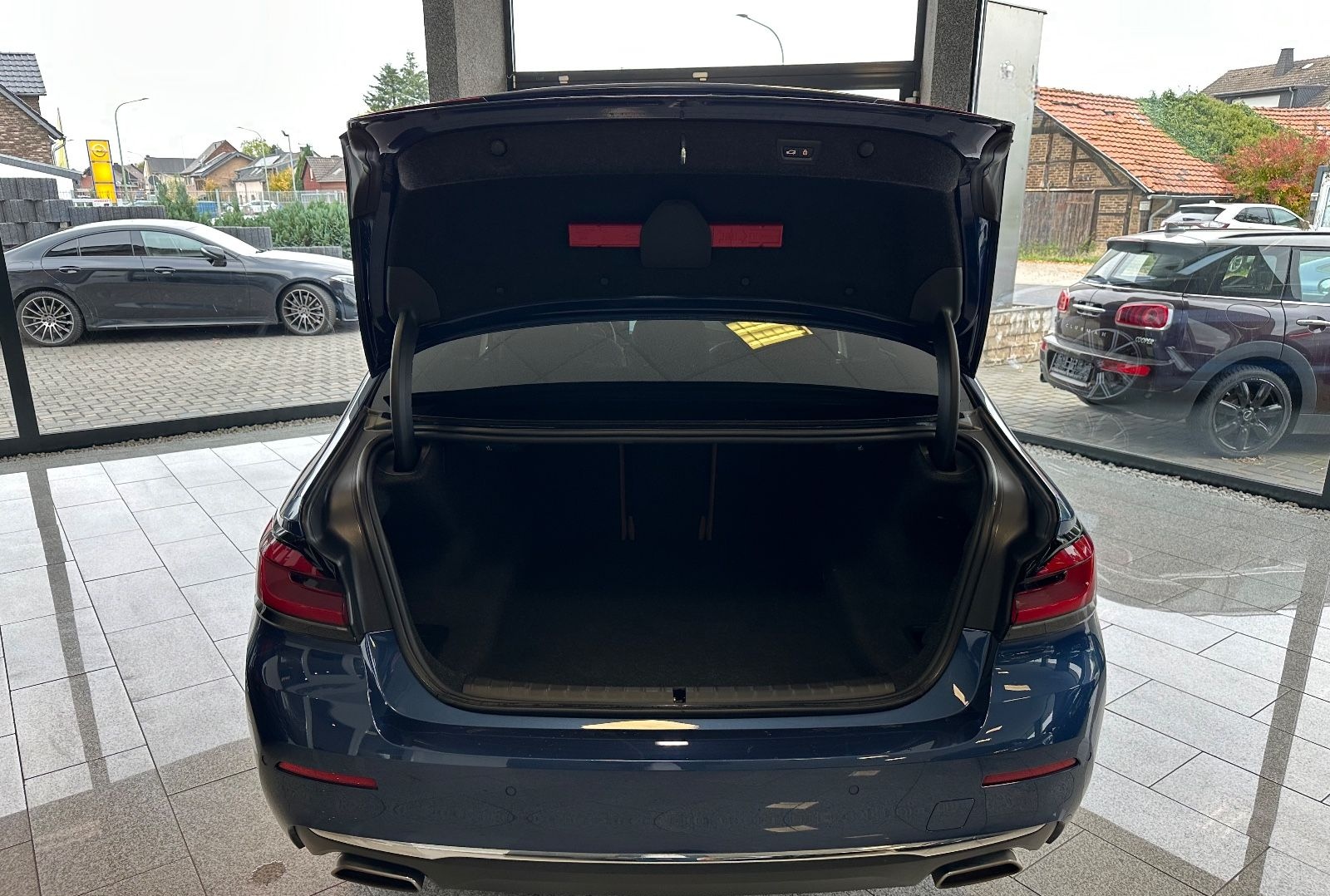 BMW 530 d Luxury Line HUD Laser Kamera ACC M Fahrwer foto 16