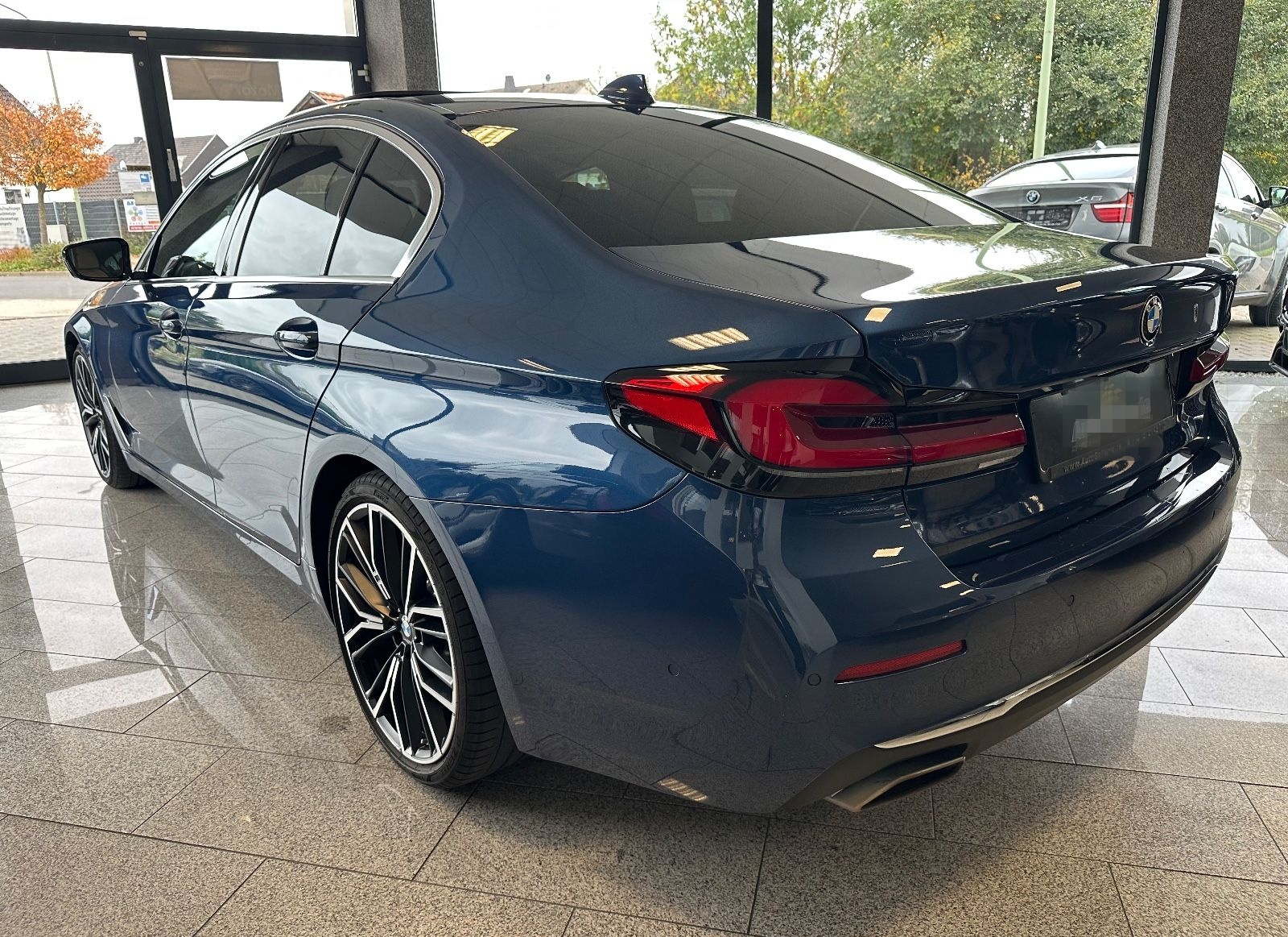 BMW 530 d Luxury Line HUD Laser Kamera ACC M Fahrwer foto 9