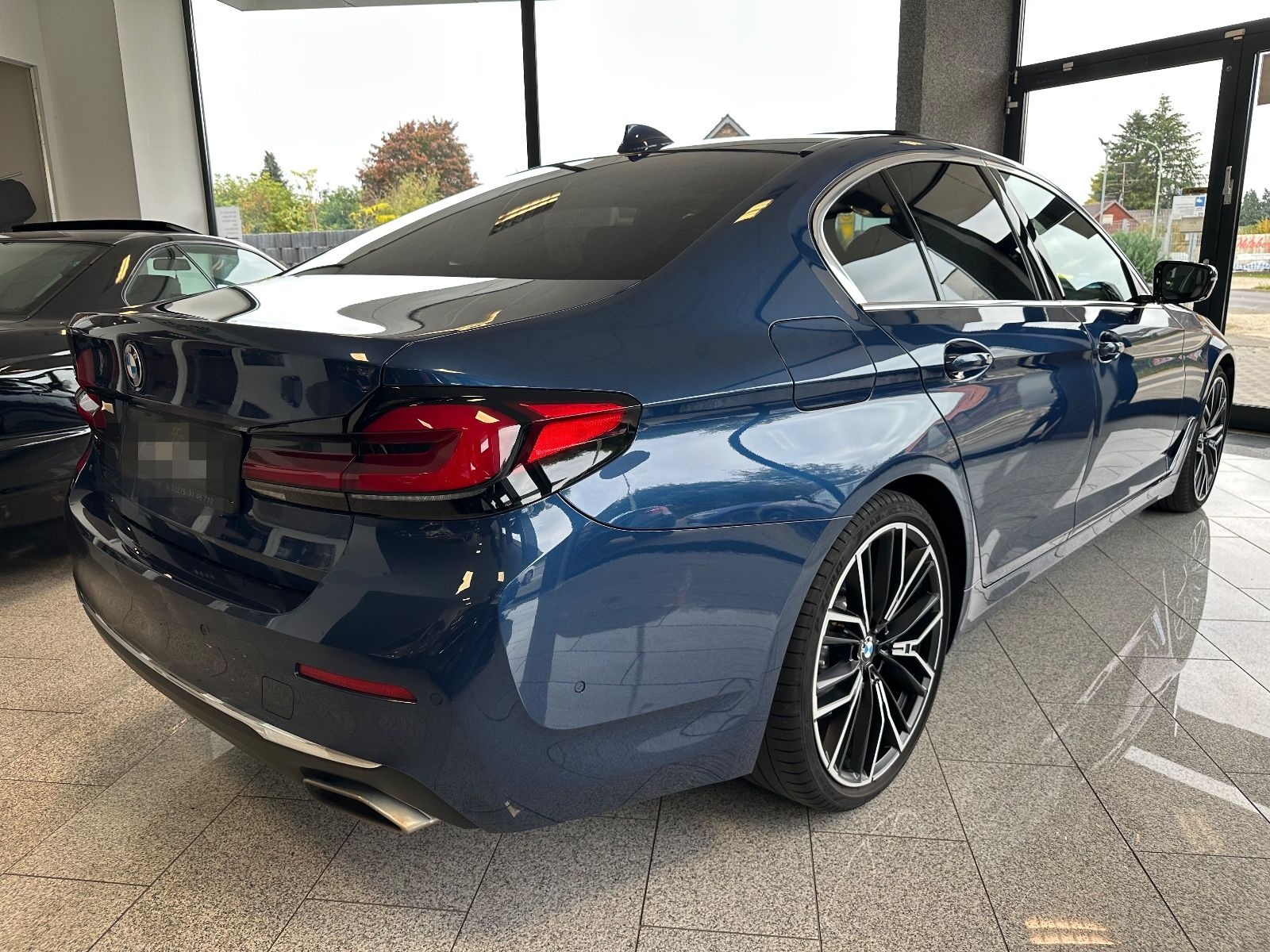 BMW 530 d Luxury Line HUD Laser Kamera ACC M Fahrwer foto 10