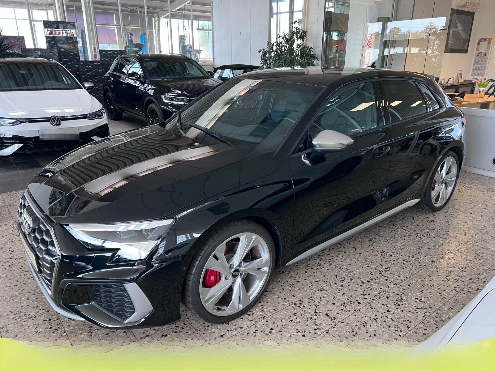 Audi S3 Sportback ACC*LEDER*SHZ*19"*Matrix*MMI*CarPl foto 2