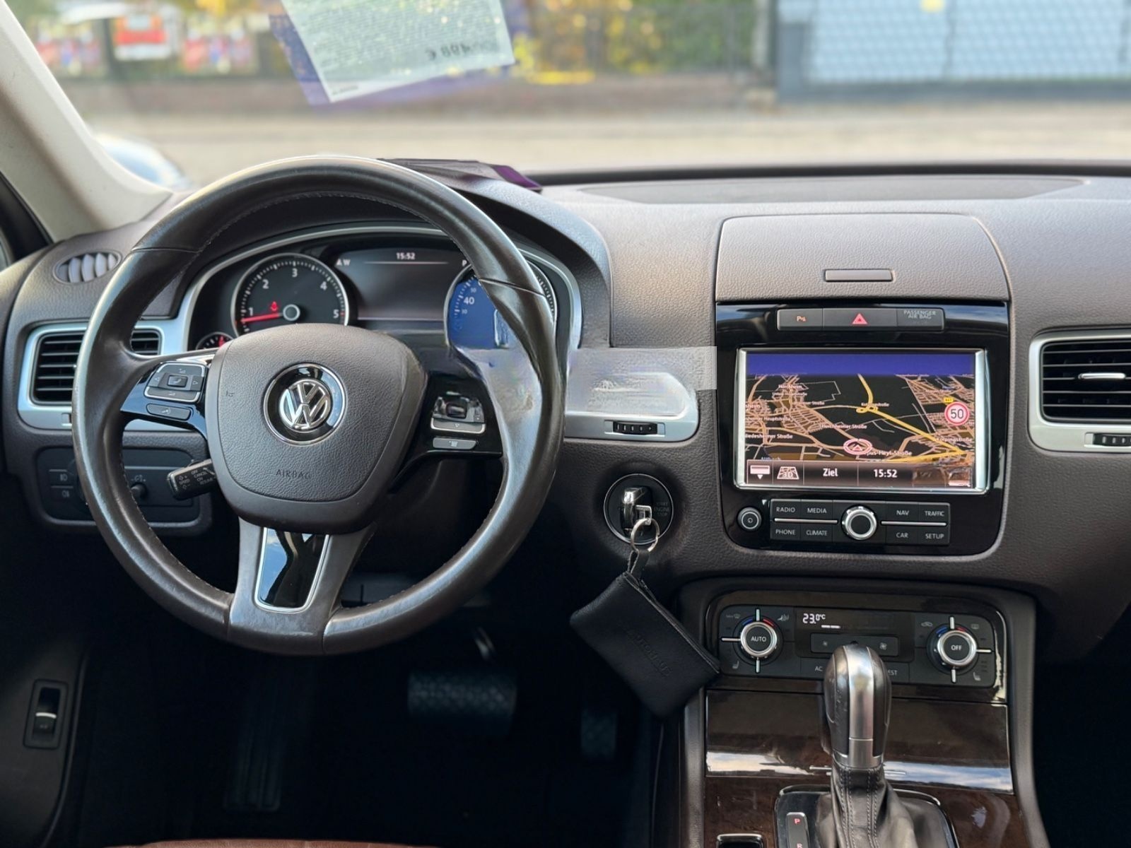 Volkswagen Touareg V6 TDI BMT 2.HAND+TOT+SPUR+PANO+AHK+ACC foto 19