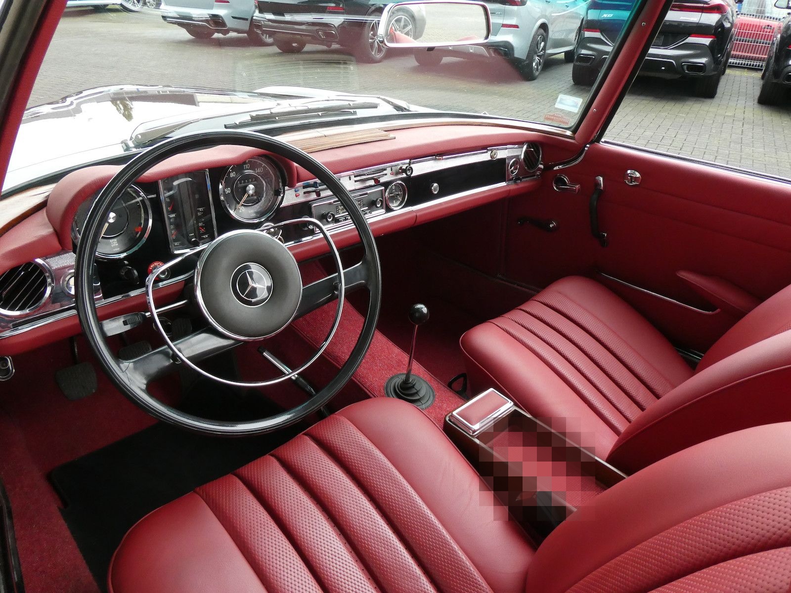 Mercedes-Benz 230 SL Pagode original in schwarz 040 foto 9