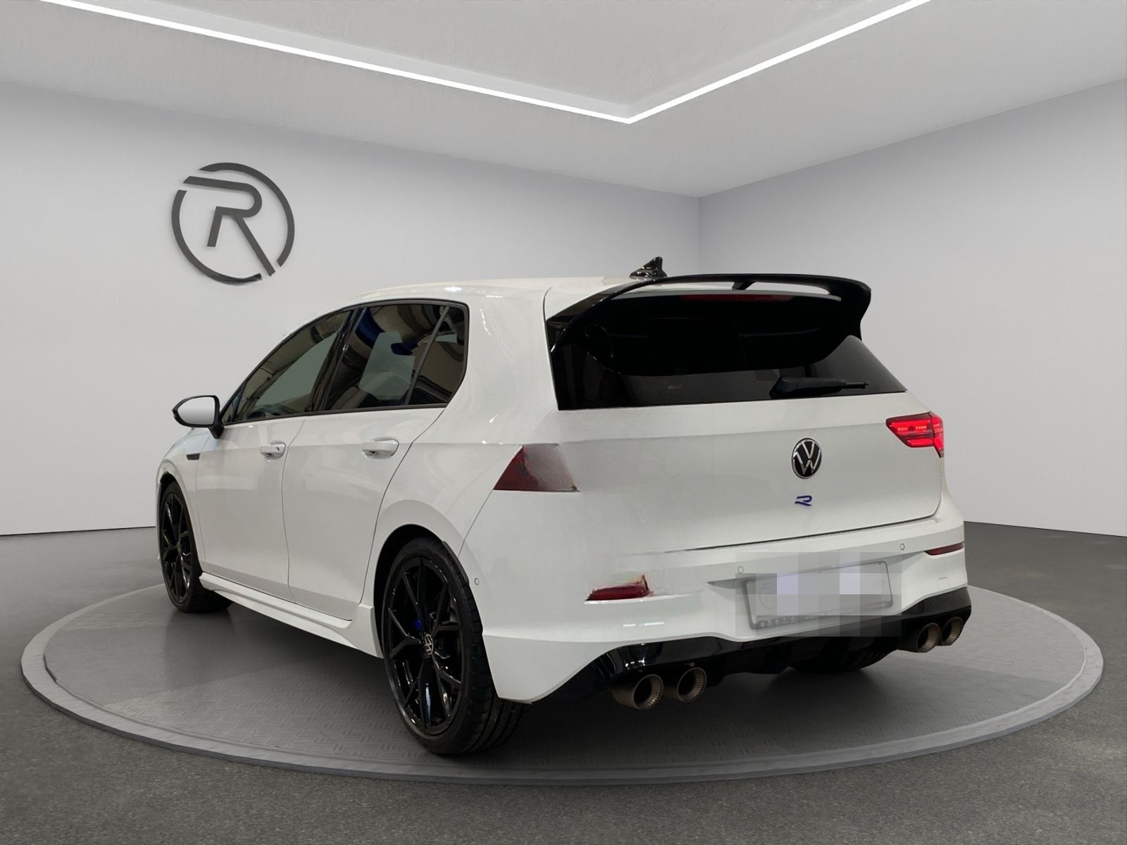 Volkswagen Golf VIII R Performance 2.0 TSI 4Motion DSG 20 Y foto 3