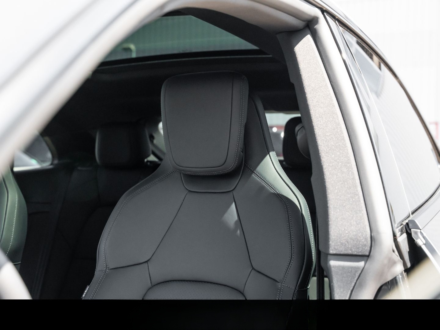 Porsche Macan 4 BOSE Panorama Surround-View InnoDrive foto 21