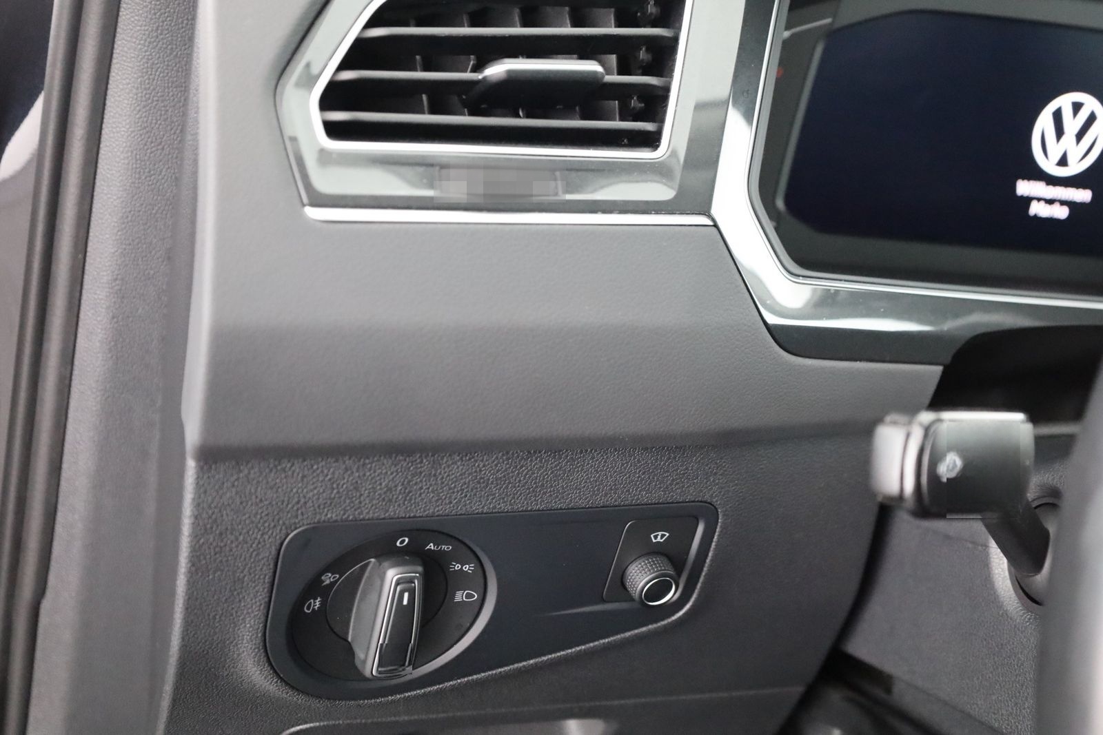 Volkswagen Tiguan 2.0 TDI 4M Elegance Standheizung AHK Navi foto 22