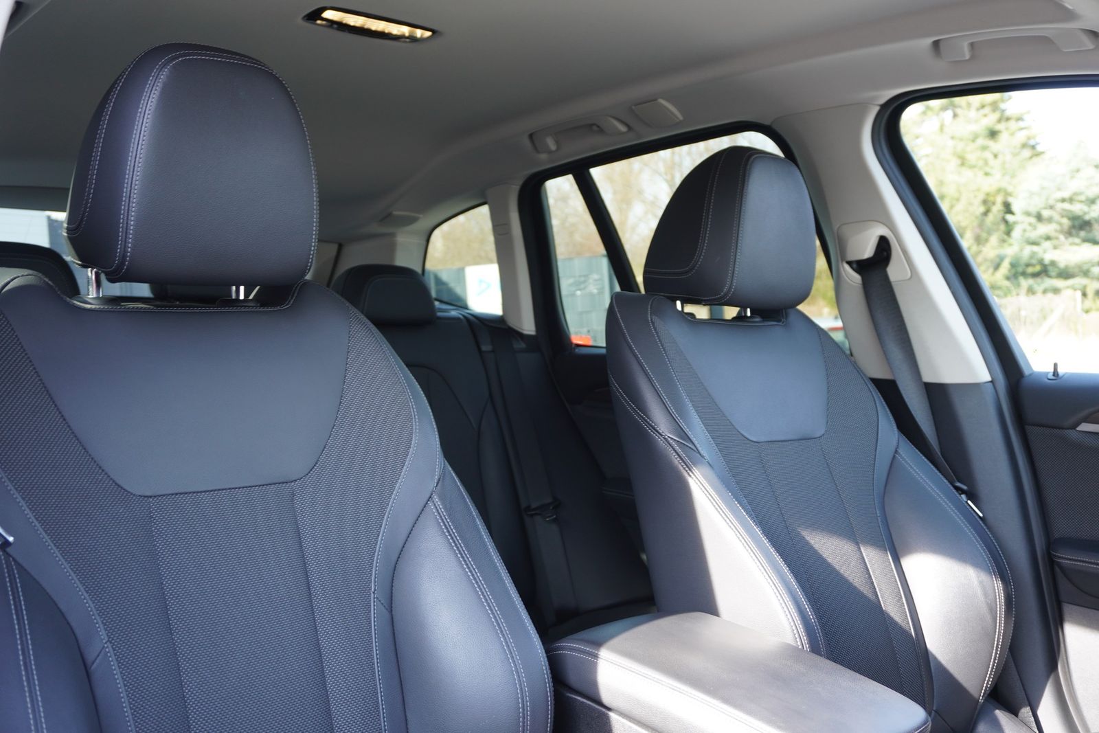 BMW X3 xDrive 20 d xLine LED Navi PDC Sitzheizung foto 34