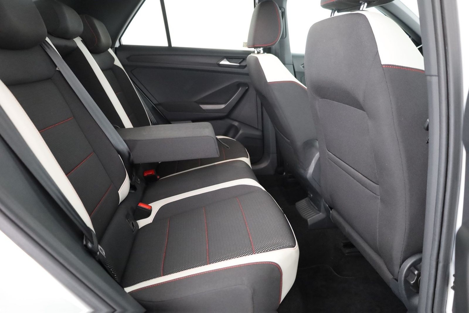 Volkswagen T-Roc 1.5 TSI Sport LED Navi ACC AHK Spurhalte foto 25