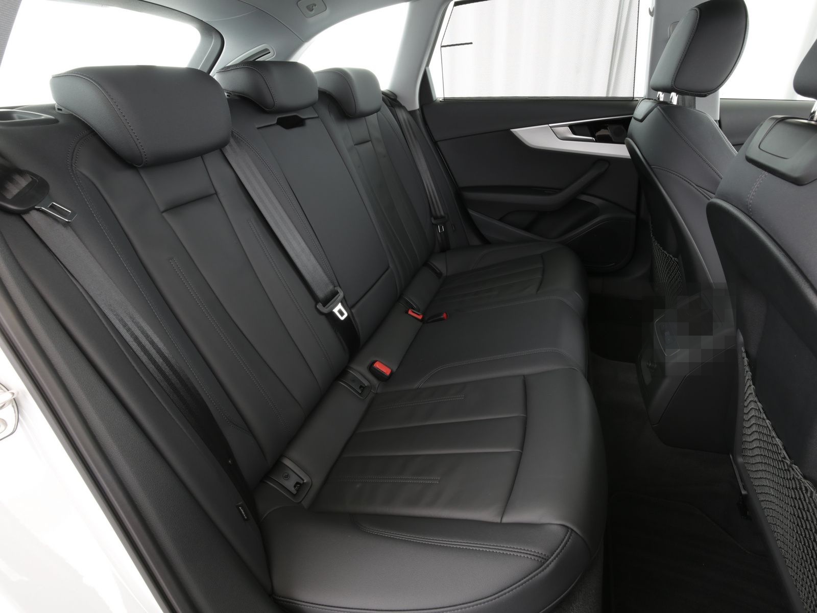 Audi A4 Avant 40 TFSI quattro advanced  Navi Leder AH foto 15