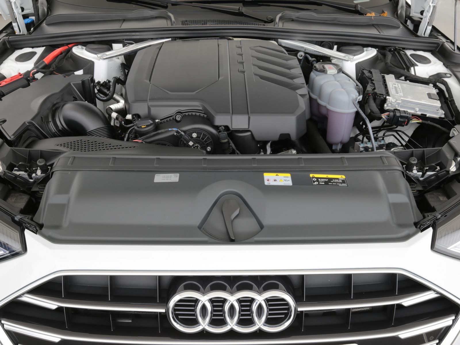 Audi A4 Avant 40 TFSI quattro advanced  Navi Leder AH foto 24