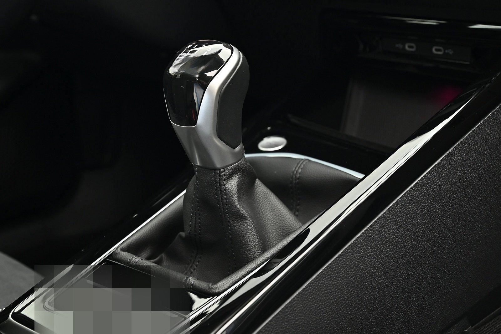Volkswagen Golf VIII 1.5 TSI Style foto 12