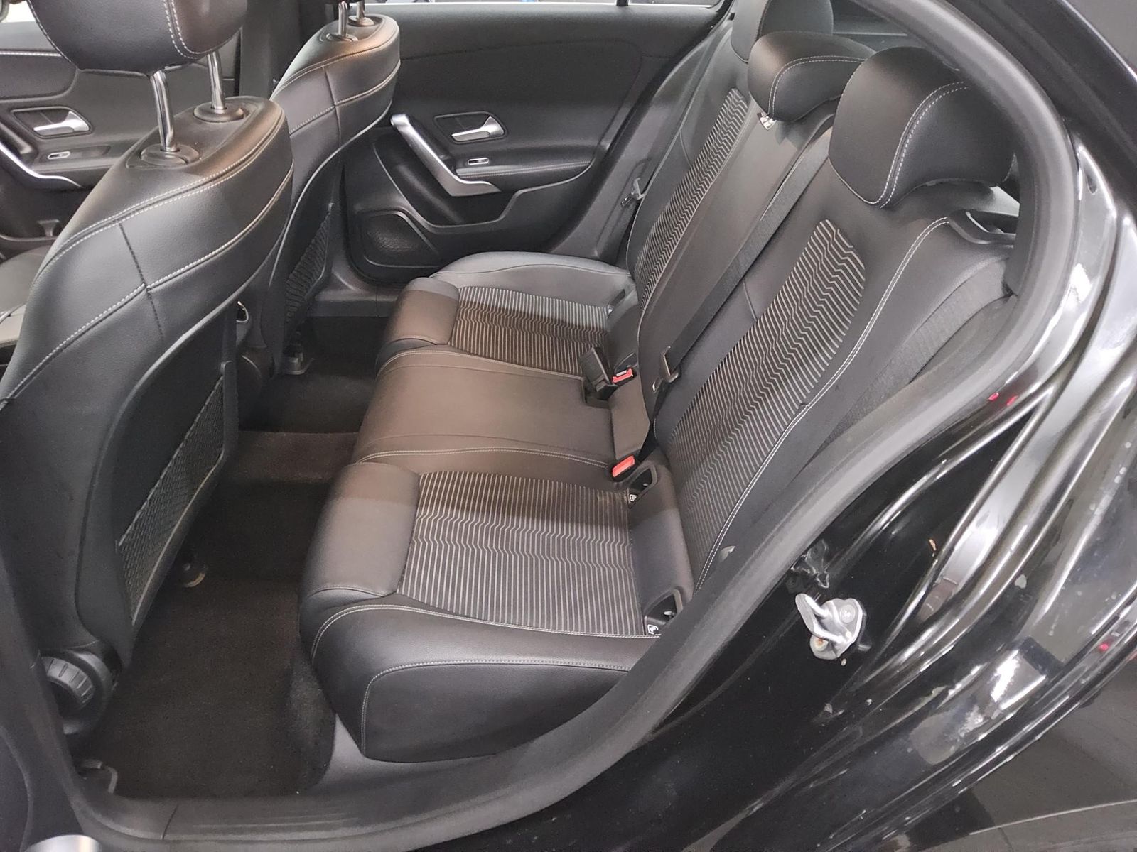 Mercedes-Benz A 200 Progressive Navi LED Shz Kamera foto 13