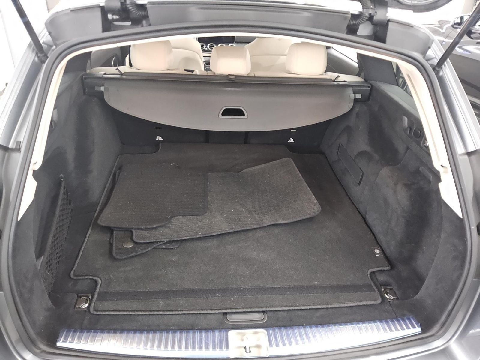 Mercedes-Benz E 200 T d Avantgarde Navi LED Widescreen Distr.+ foto 12