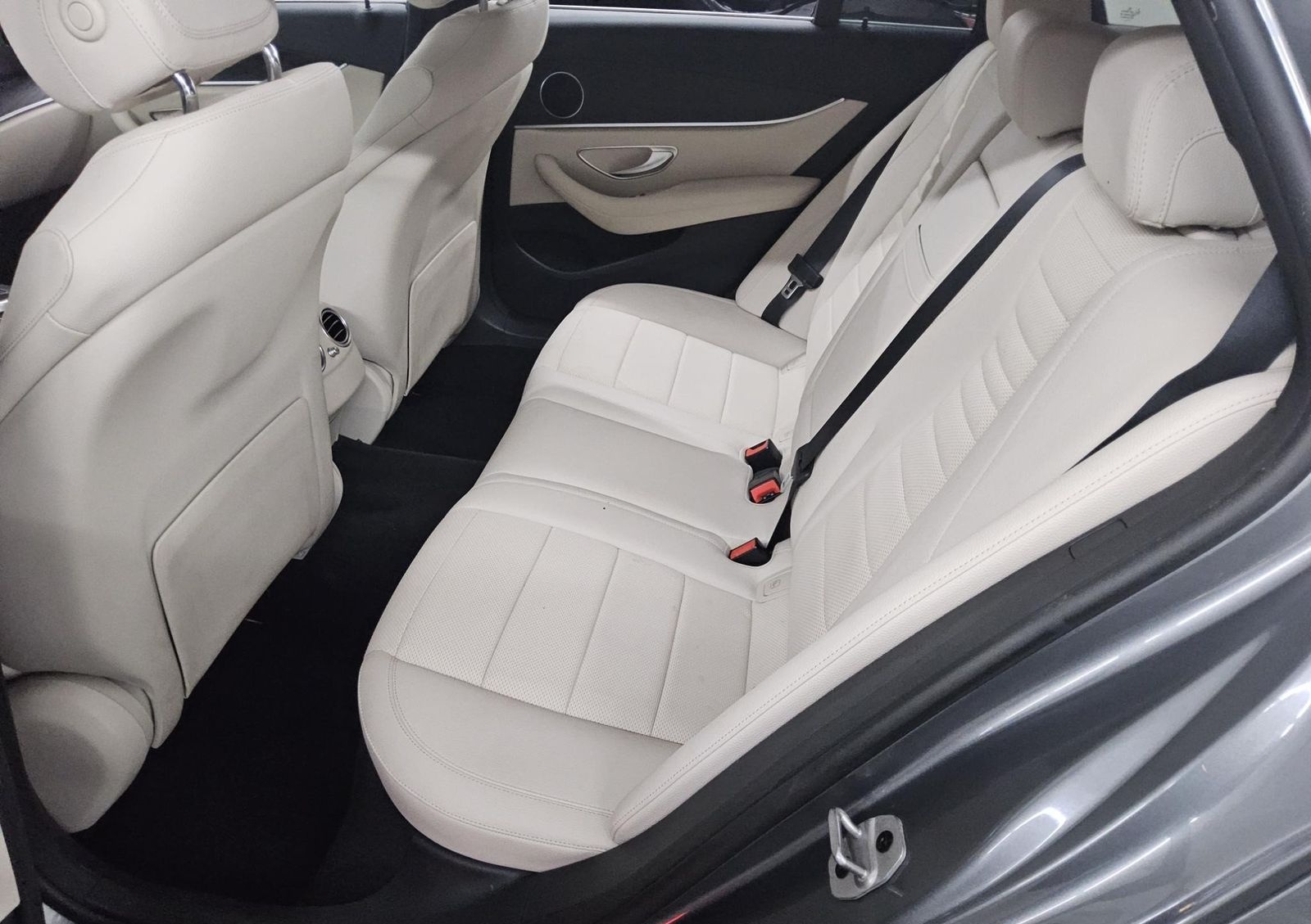 Mercedes-Benz E 200 T d Avantgarde Navi LED Widescreen Distr.+ foto 13