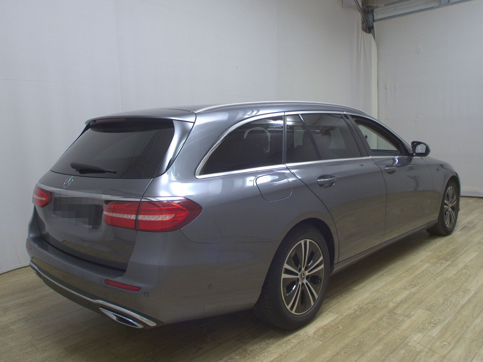 Mercedes-Benz E 200 T d Avantgarde Navi LED Widescreen Distr.+ foto 4