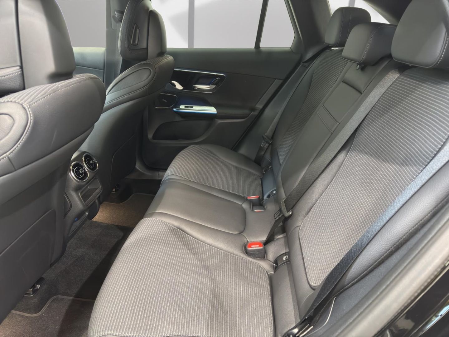Mercedes-Benz GLC 220 d 4M AVANTGARDE ADVANCED PLUS AHK+DISTRO foto 6