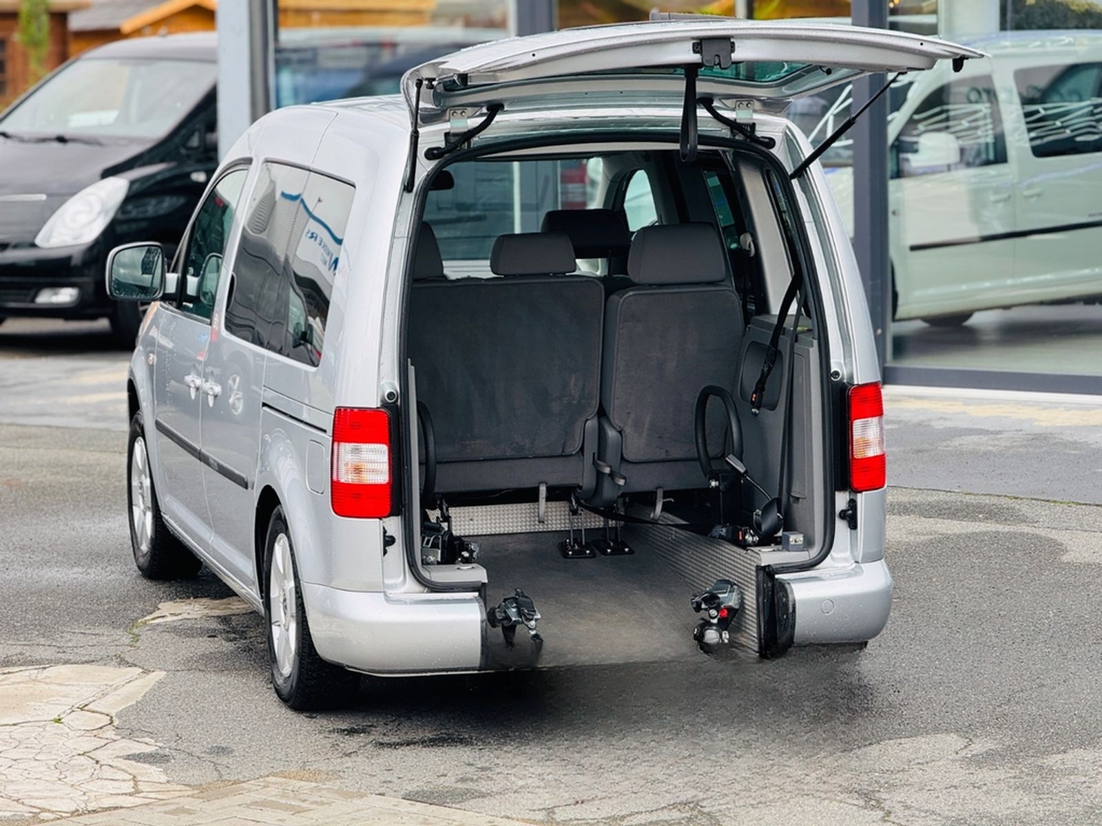 Volkswagen Caddy-DSG-Behindertengerecht-Rampe foto 7