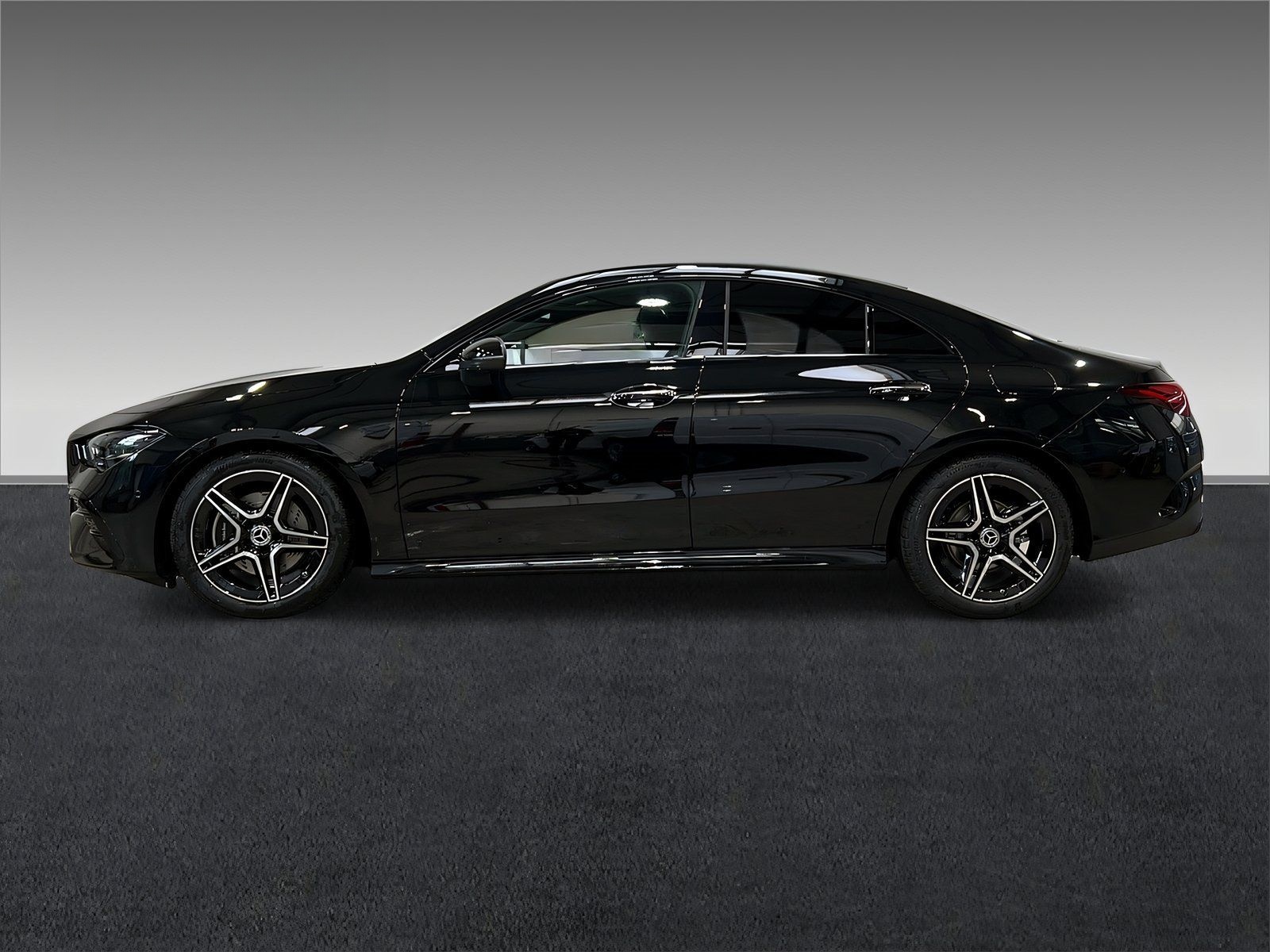 Mercedes-Benz CLA 200 Coupé+AMG+LED+NightPaket+Lenkradheizung foto 4