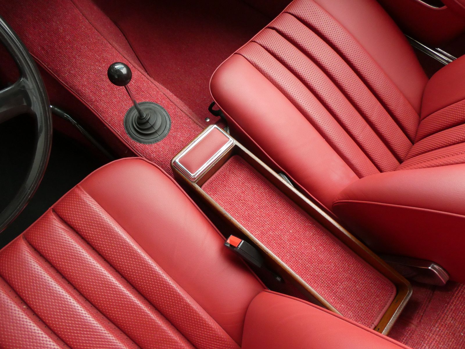 Mercedes-Benz SL 230 Pagode original in schwarz 040 foto 15