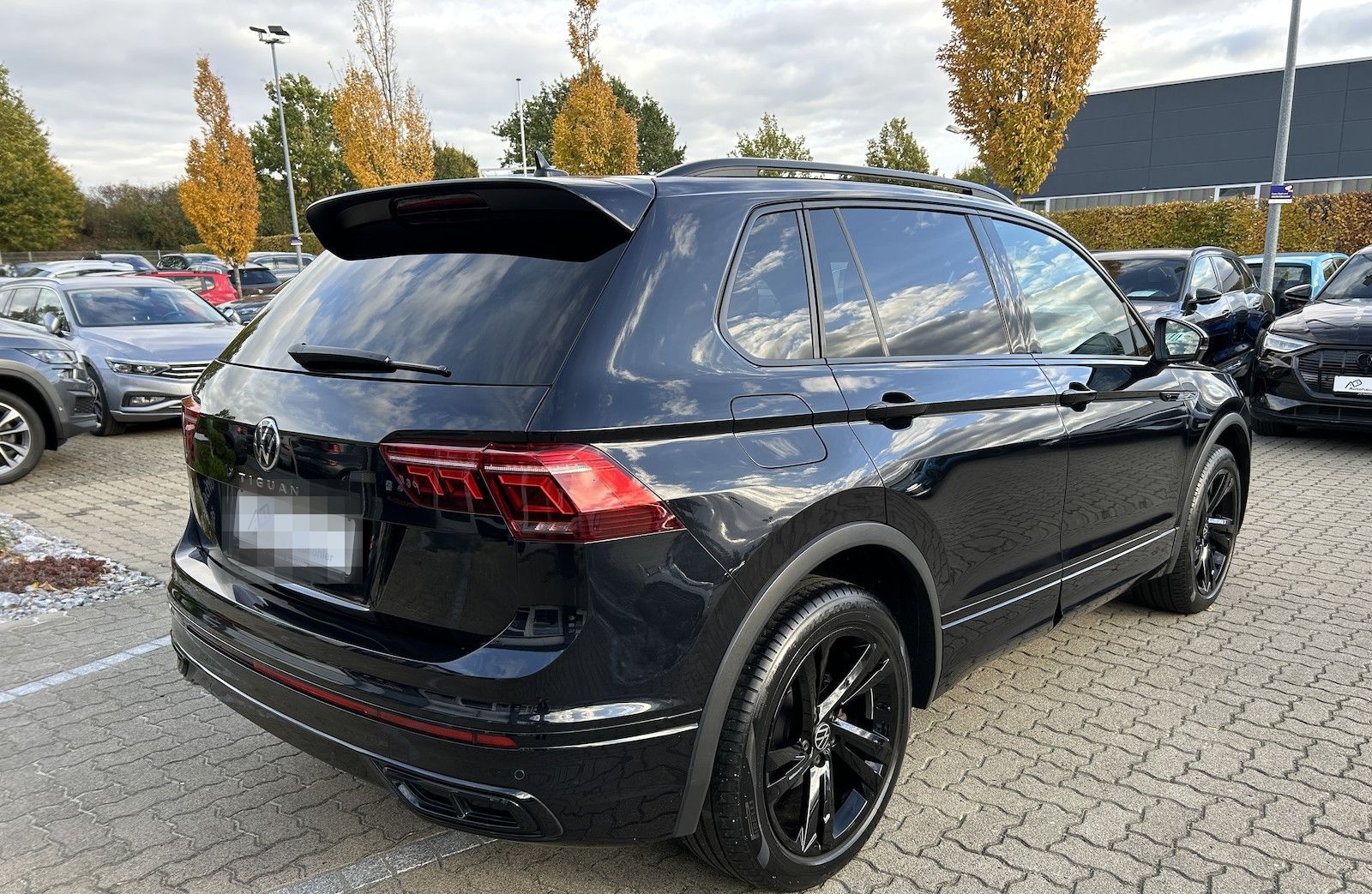 Volkswagen Tiguan R-Line 4Motion 2.0 TDI DSG*IQ*ACC*VC*Blac foto 6