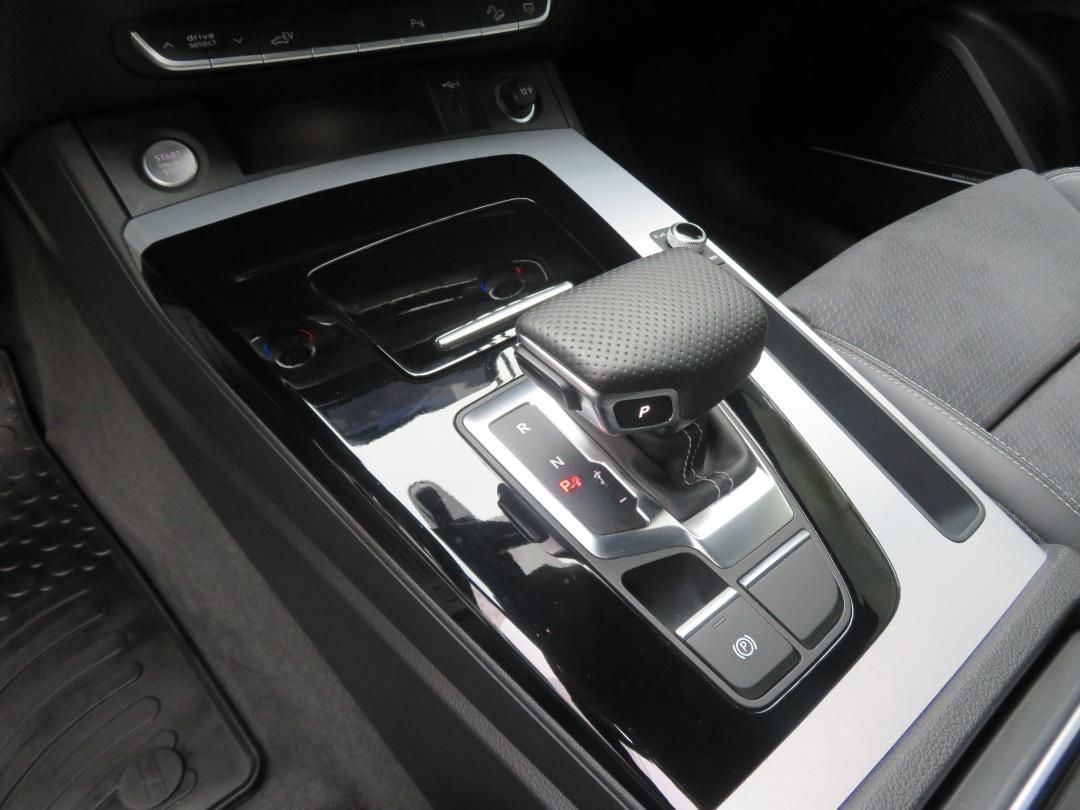 Audi Q5 TFSI e S line 50 TFSIe Quattro Adaptive Air + foto 18