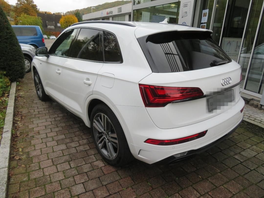 Audi Q5 TFSI e S line 50 TFSIe Quattro Adaptive Air + foto 4