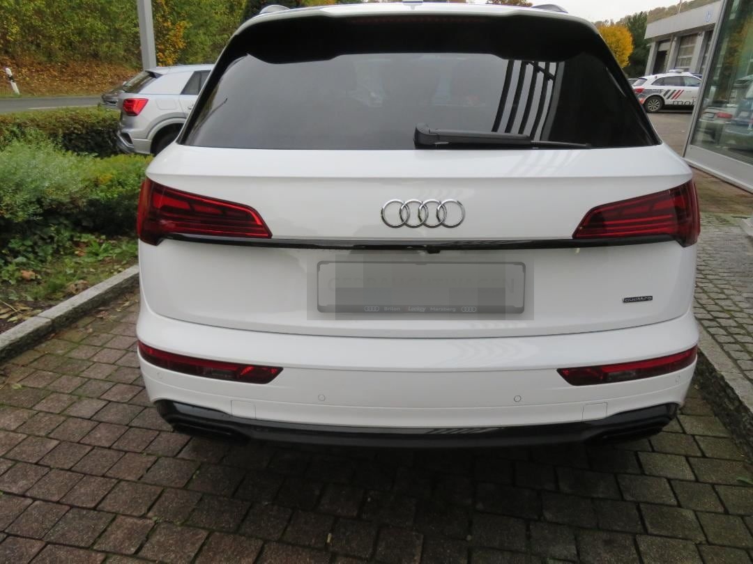 Audi Q5 TFSI e S line 50 TFSIe Quattro Adaptive Air + foto 8