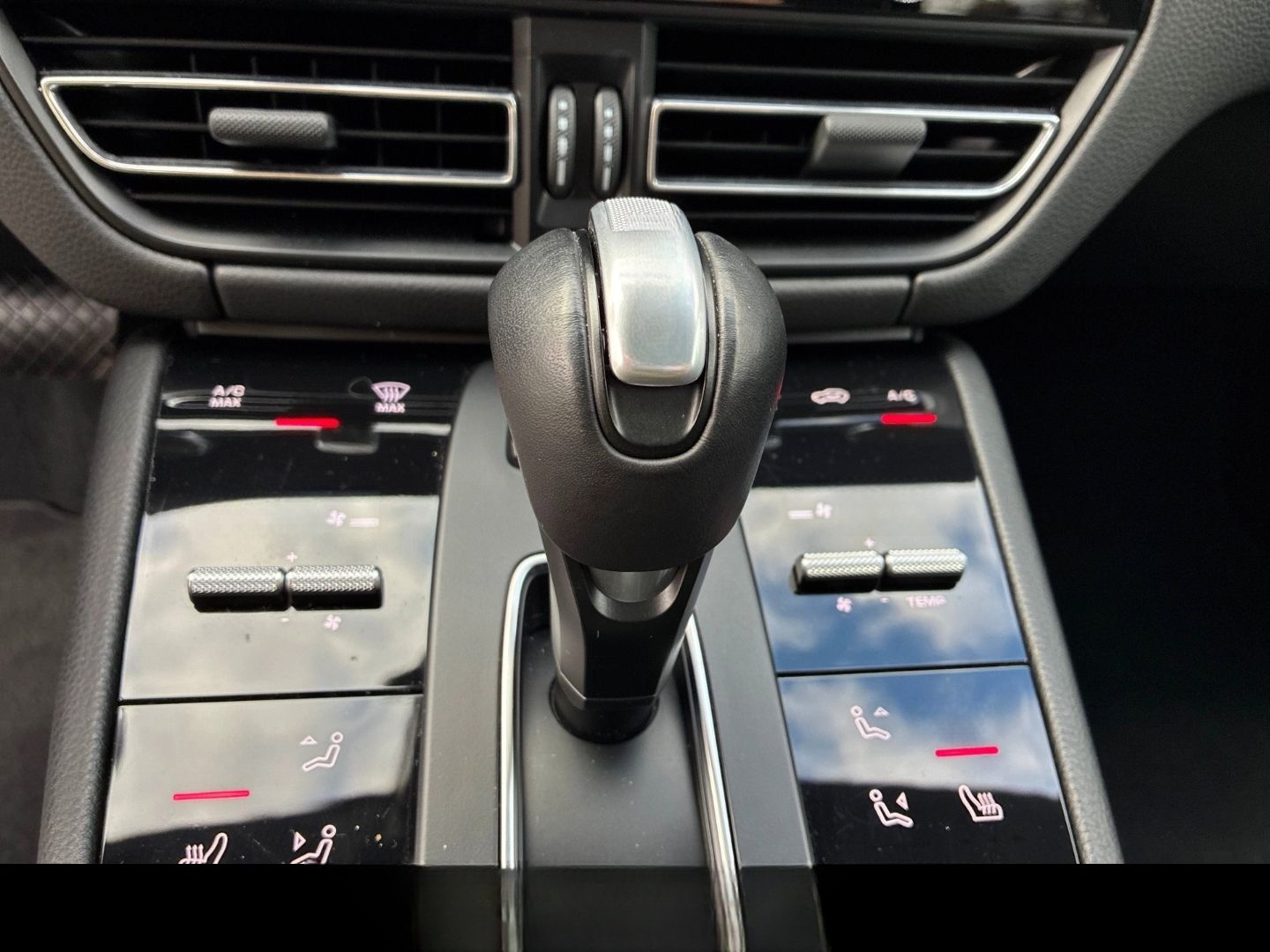 Porsche Macan Basis 2.0T ACC AHK-el. klappb. Pano Memory foto 13