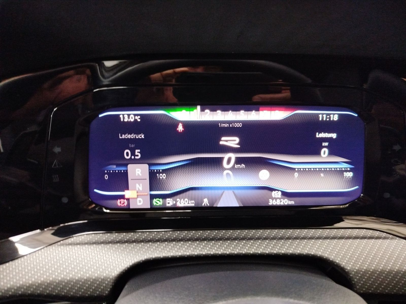Volkswagen Golf VIII 2.0 TSI DSG 4Motion R Akrapovic Navi L foto 8