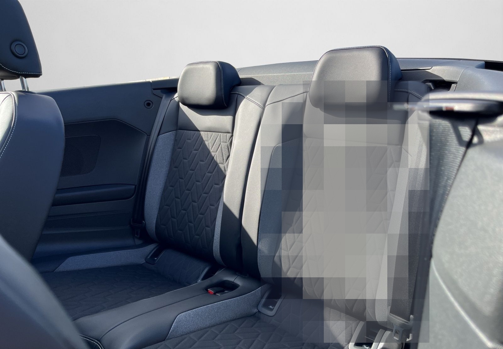 Volkswagen T-Roc Cabriolet ENERGY 1.5 l TSI OPF 110 kW (150 foto 14