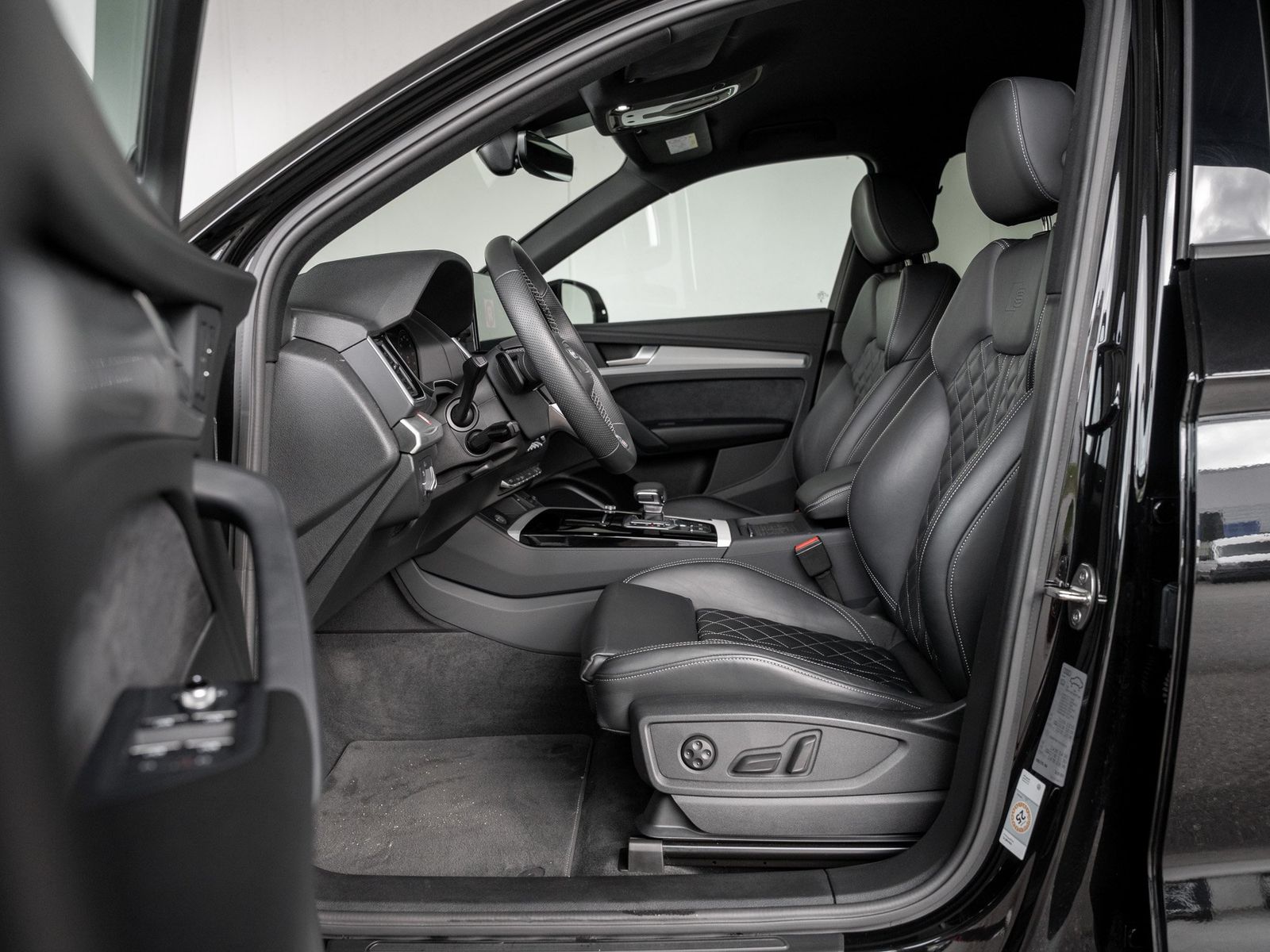Audi Q5 40 2.0 TDI quattro S line S-line AHK Kam. ACC foto 7