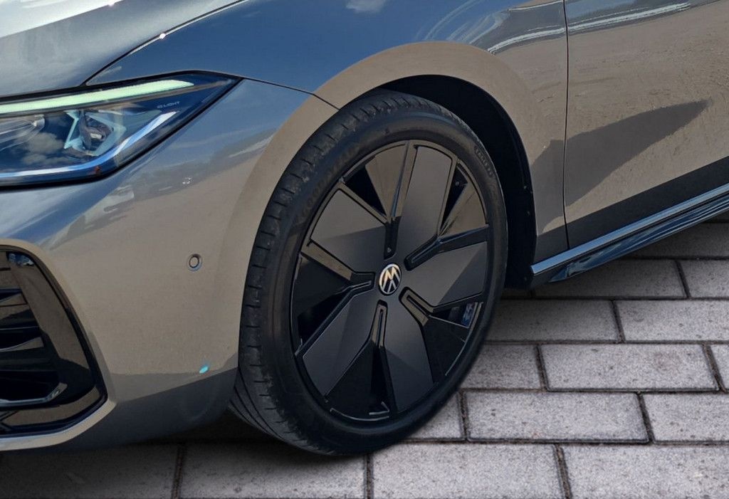 Volkswagen Passat R-Line 2.0 l TDI SCR 110 kW DSG ACC PANO foto 7