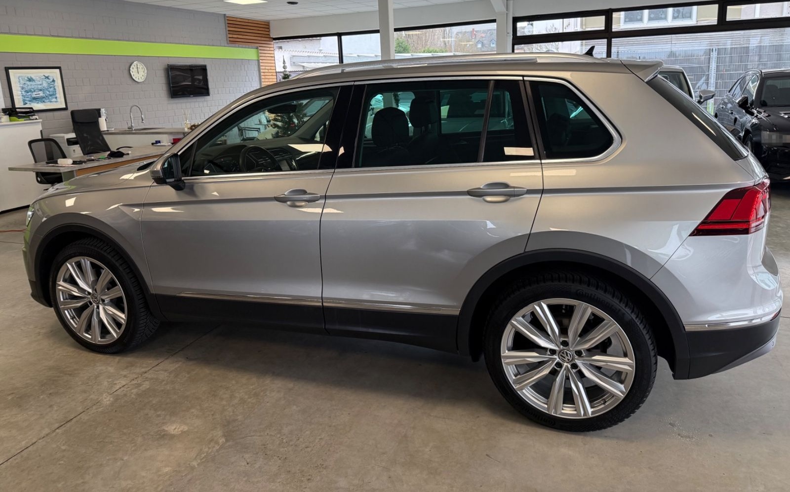 Volkswagen Tiguan Highline 4M/Pano/Leder/AHK/Virtual/360° foto 6