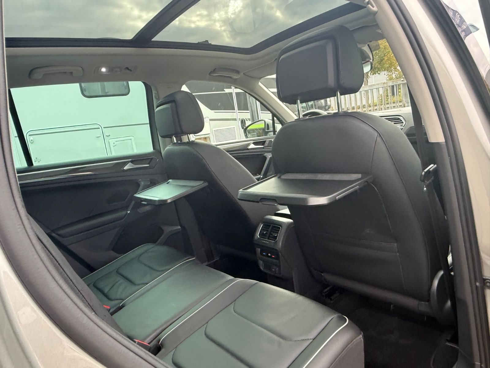 Volkswagen Tiguan Highline 4M/Pano/Leder/AHK/Virtual/360° foto 10