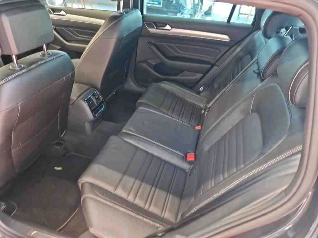 Volkswagen Passat Variant R-Line 2.0TDI DSG Matrix Navi foto 6