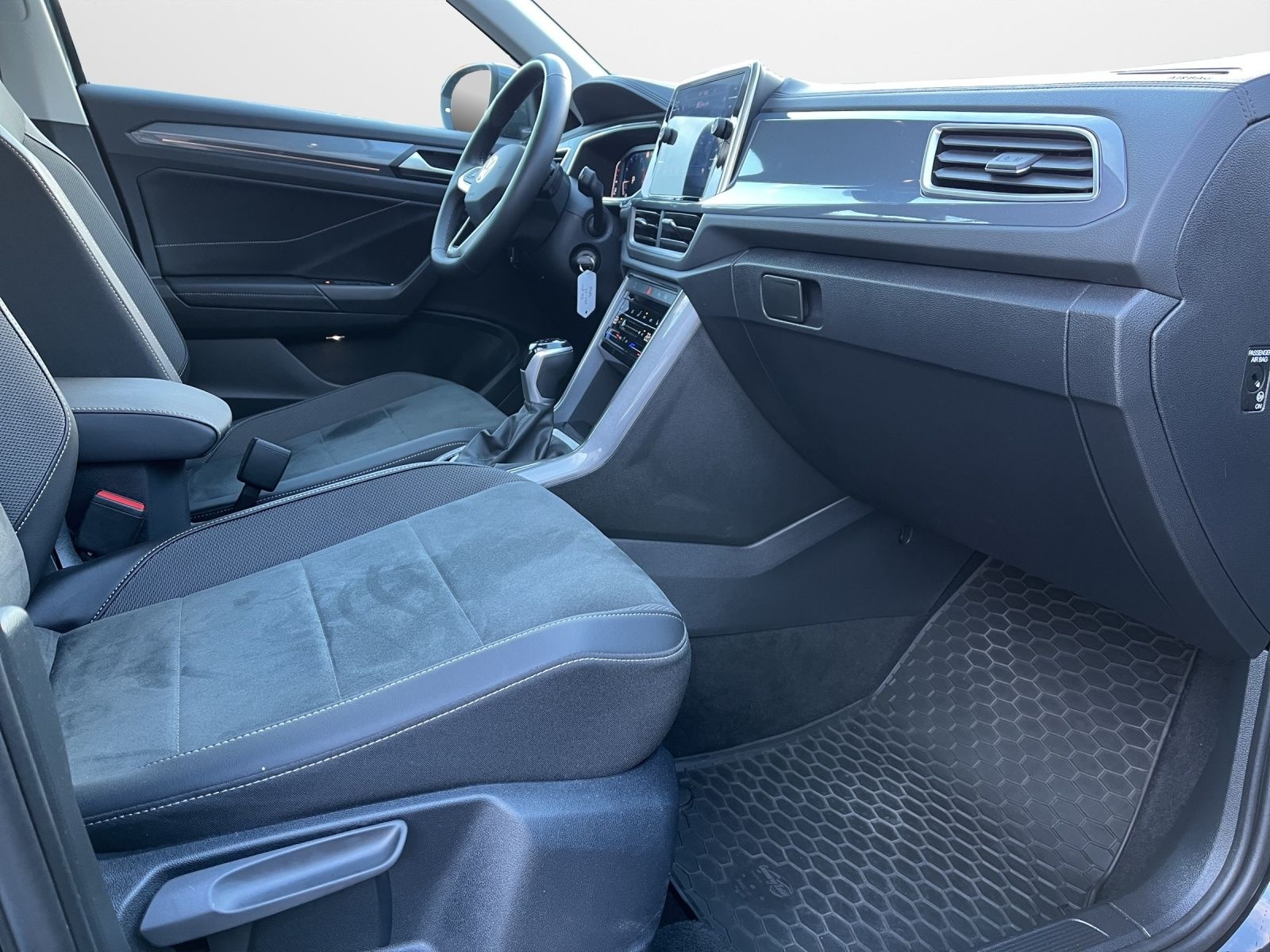 Volkswagen T-Roc 1.5 TSI DSG Style  LED Kamera PDC LM Tempo foto 14