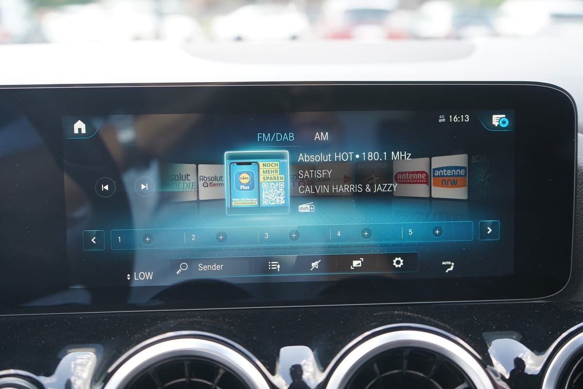 Mercedes-Benz B200 Progressive LED Navi Virtual Cockpit AHK foto 14