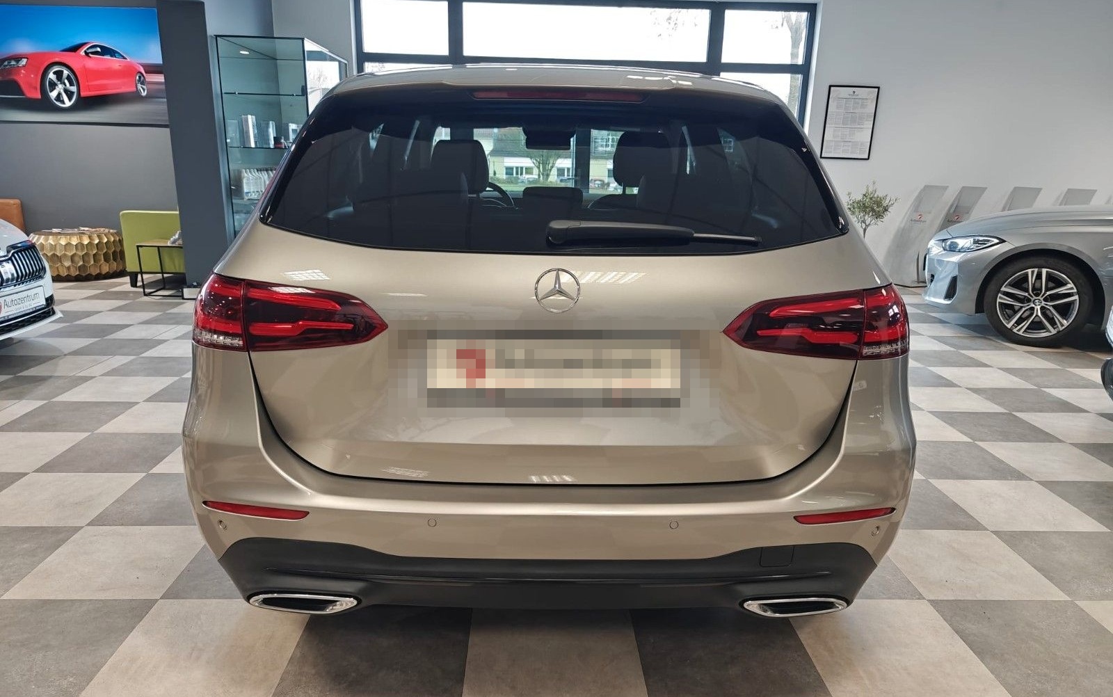Mercedes-Benz B 180 B -Klasse B 180 d foto 8