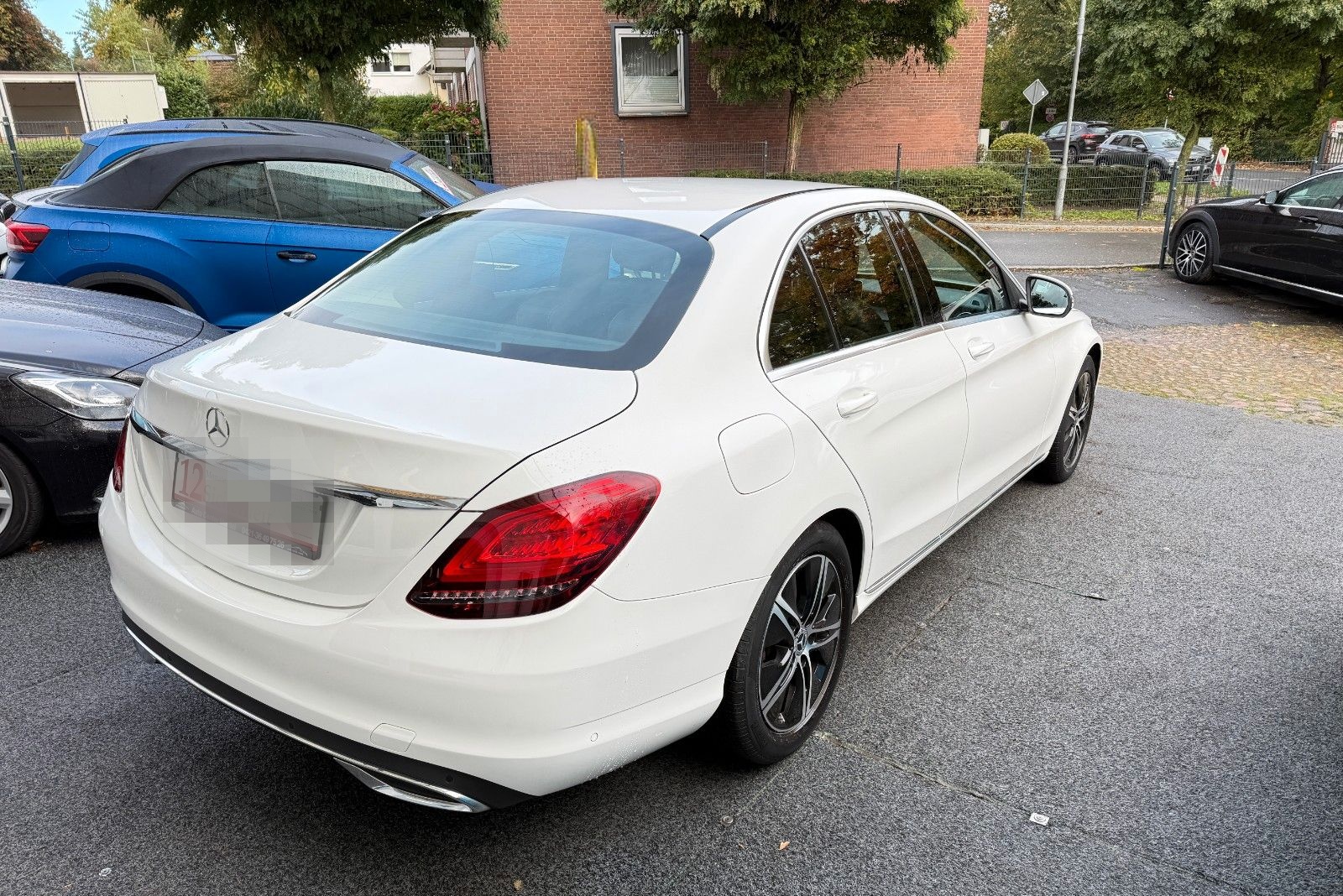 Mercedes-Benz C 180 Avantgarde NAVI/KAMERA/LED/TOTWINKEL/AMBIE foto 4