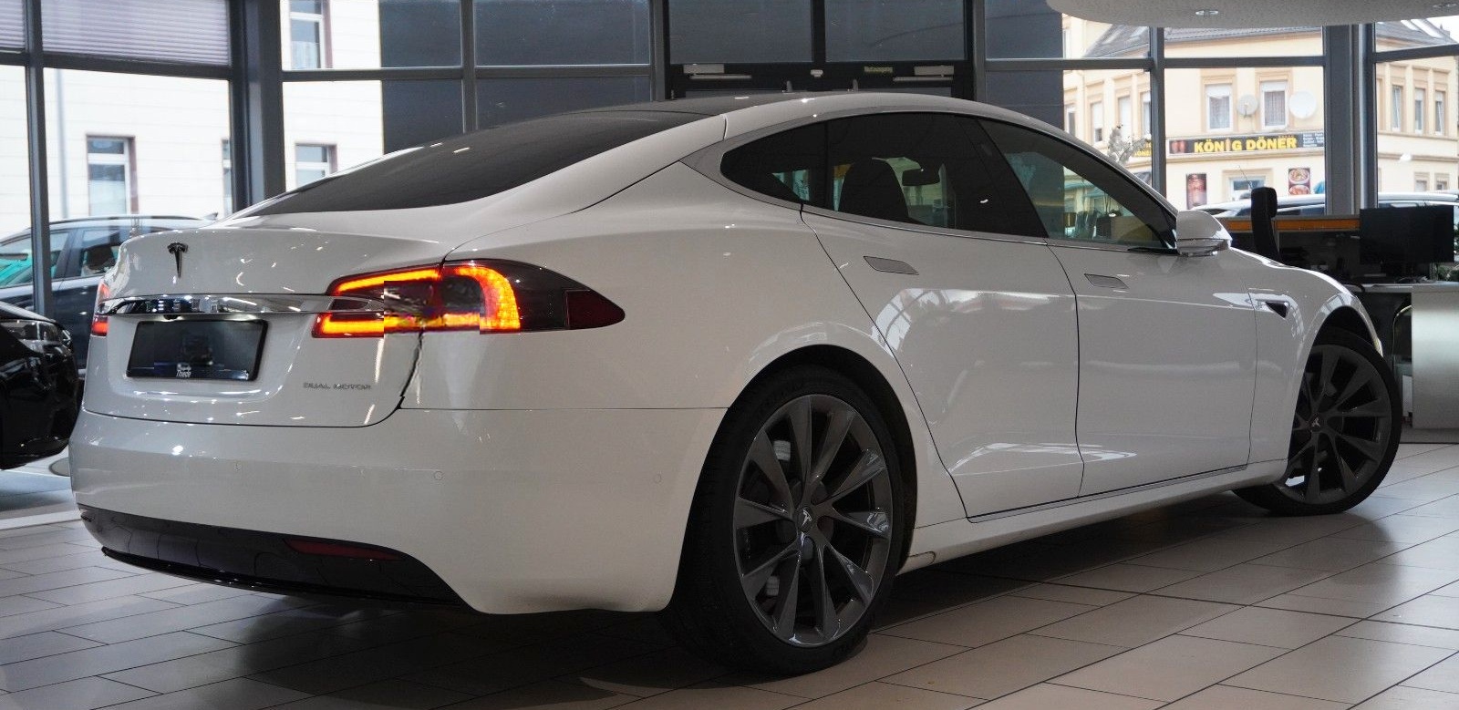 Tesla Model S DUAL-MOTOR NAVI/KAMERA/SH/PANO/3.0/PILOT foto 7